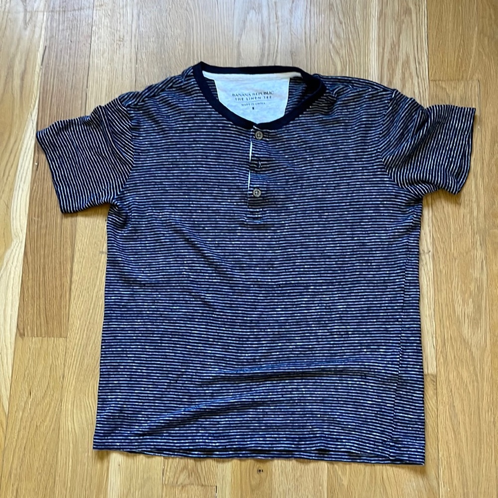blue linen tee
